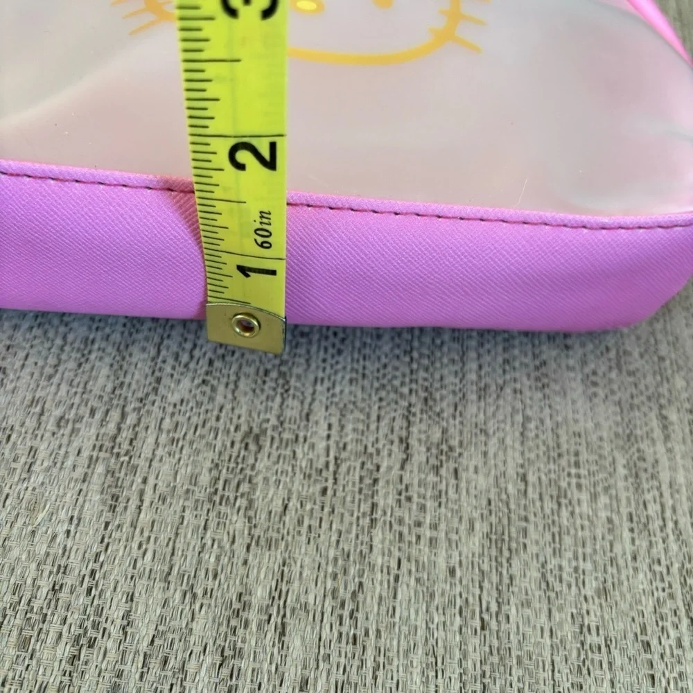 Hello Kitty Cremé Makeup‎ Bag